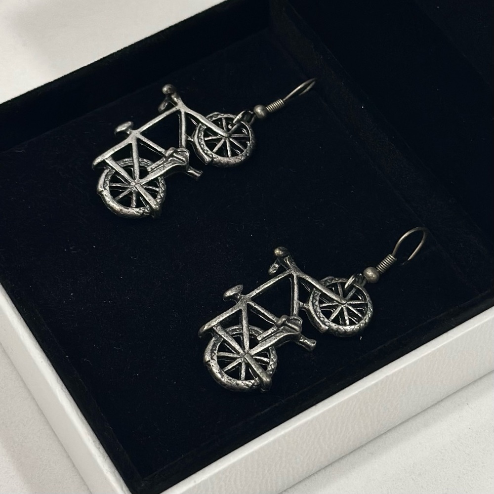 Cool Retro Faux-Silver Unique Whimsical Fun Bicycle Dangle Earrings - Picture 3 of 4